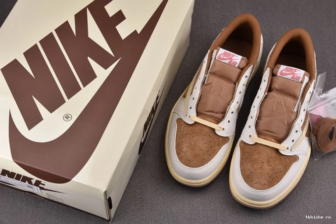 Reps TB OG AJ DM7866-106 SP x Travis Scott Low 1 0720